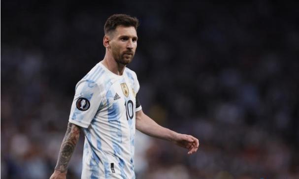 中银香港前三季度经营溢利445.7亿港元